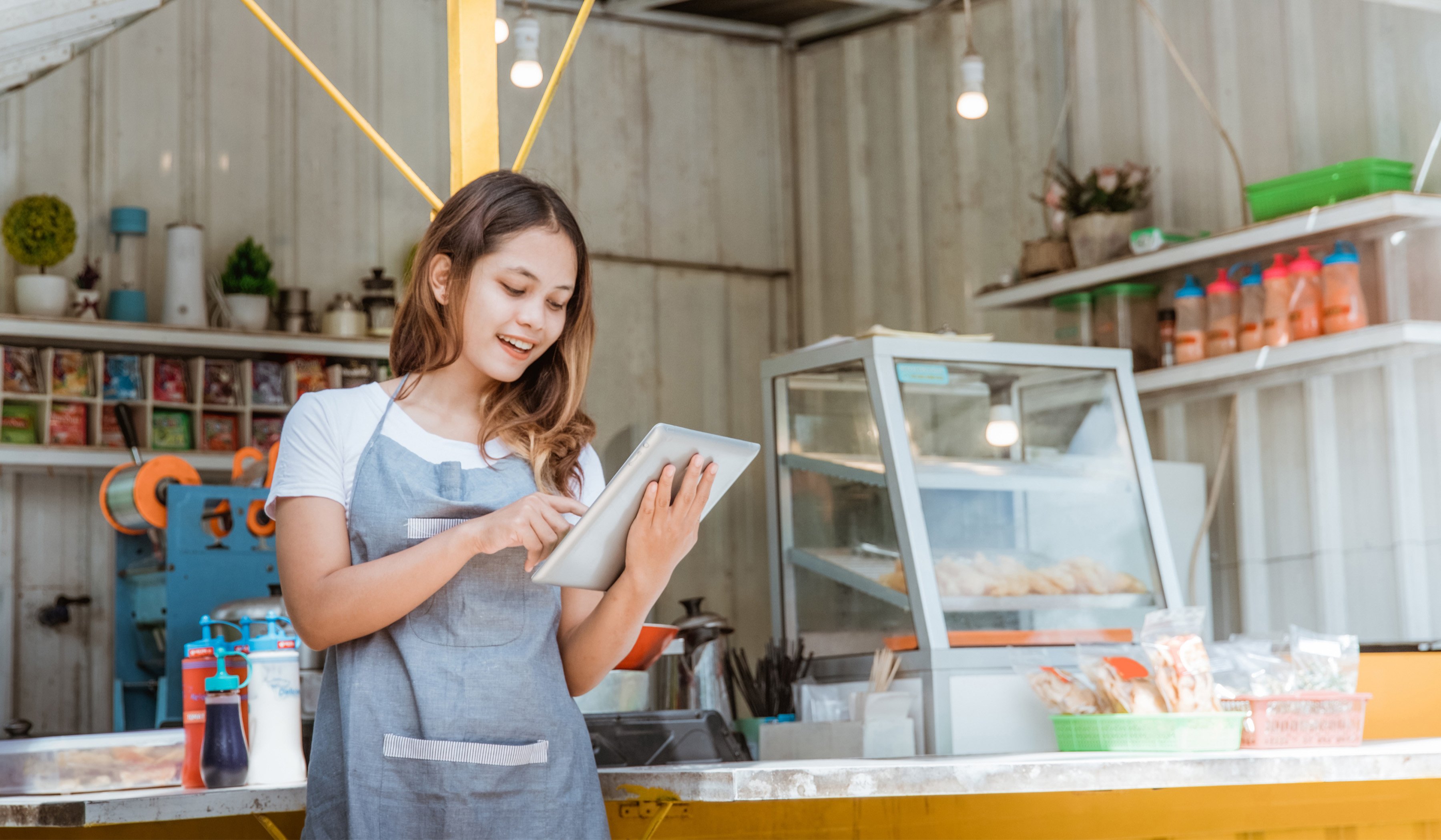 4 Ways to Use the Internet for Business Without a Website