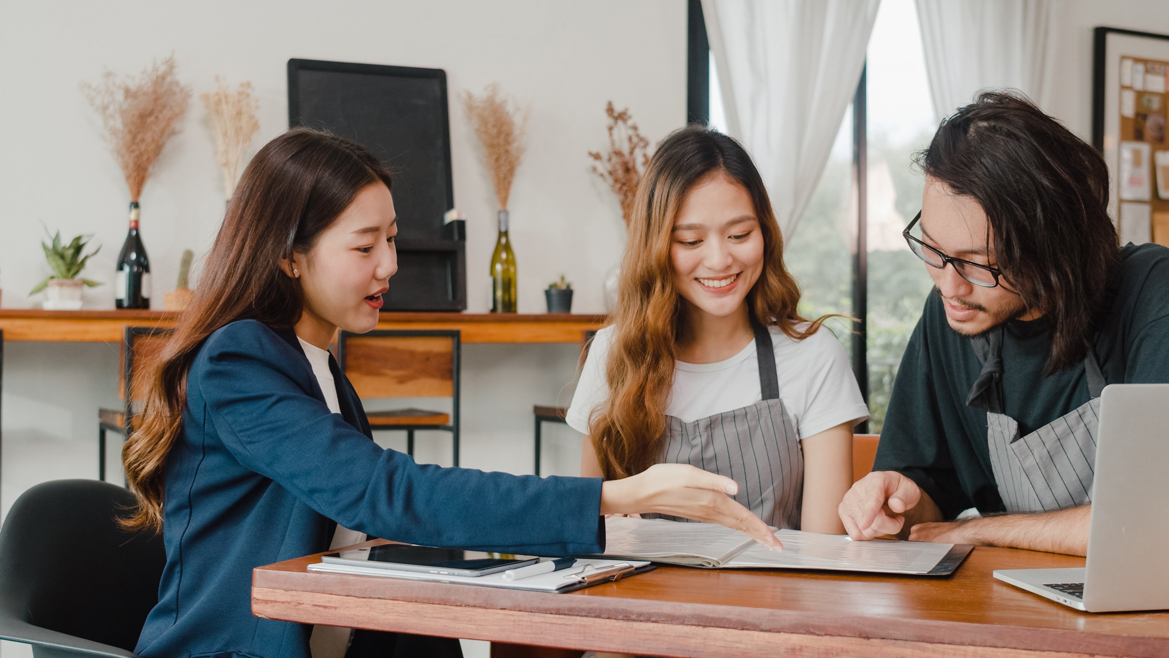 How to Encourage Clients or Customers to Pay on Time so You Can Avoid Late Payments